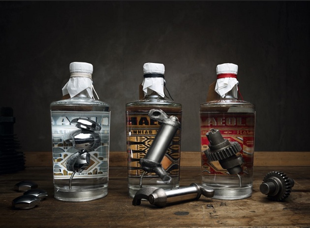 Не пей его: джин с запчастями Harley-Davidson