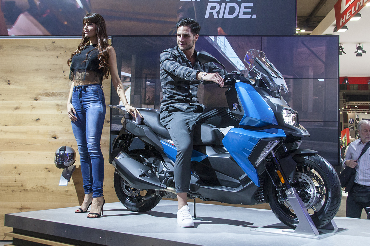 Никогда не говори никогда: BMW вступает в нишу среднекубатурных скутеров