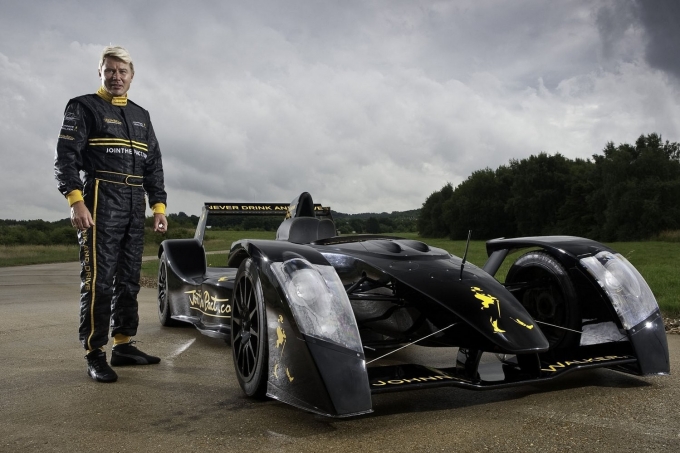 Алонсо, Ферстаппен и Хаккинен пошли в таксисты!