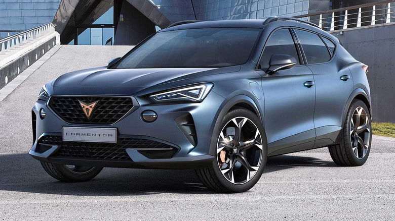 Компания Cupra представила концептуальный кроссовер Formentor